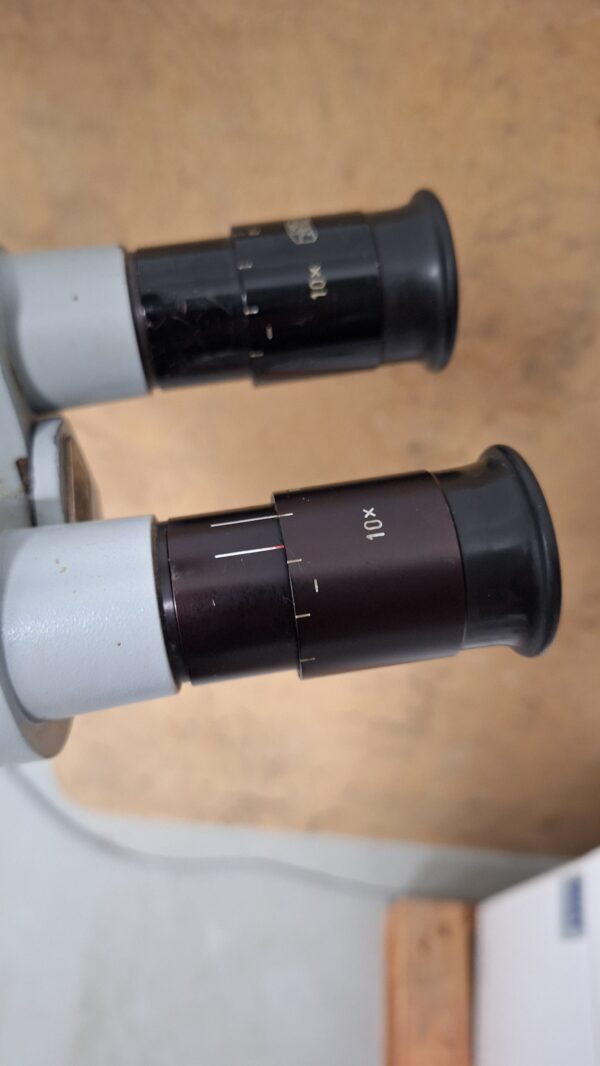 Carl Zeiss Opmi - 9 Undersökningsmikroskop vägghängt